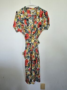 Perspective Vintage Floral Wrap Midi Dress with Belt Made in Canada Size 12